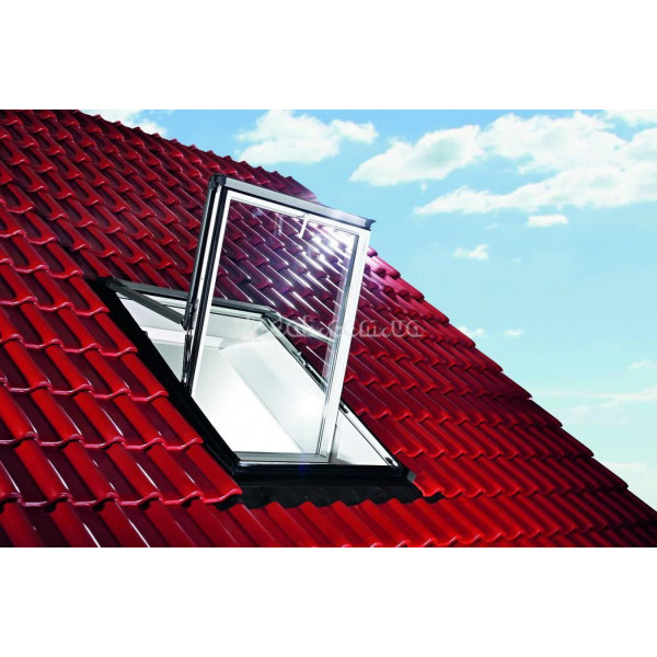 Roto Designo R75 з дерева з піднятою на 3/4 віссю повороту