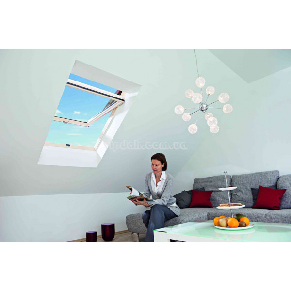 Roto Designo R75 з дерева з піднятою на 3/4 віссю повороту