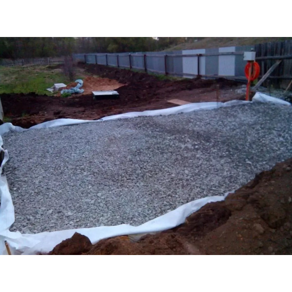 Геотекстиль із переробленого поліестеру (геотканина будівельна)