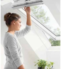 Velux Стандарт Плюс GLU 0061 двокамерне вологостійке вікно з дерева в поліуретані ручка зверху