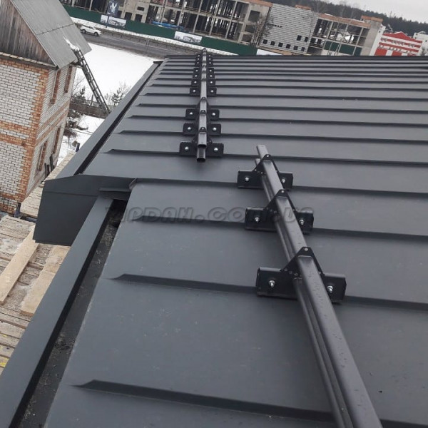 Снігозатримувач трубчастий для фальцевої покрівлі